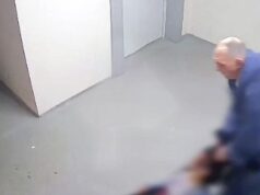 В Приморье задержали мужчину после видео с нападением на его девушку в подъезде Кадр записи камеры видеонаблюдения - РИА Новости, 1920, 10.06.2026