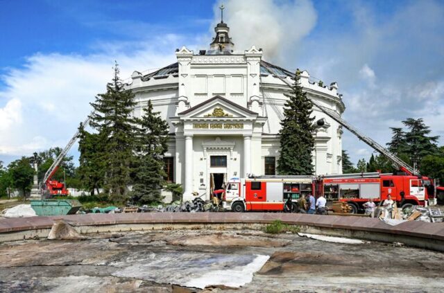 Последствия пожара в здании музея-панорамы в Севастополе после атаки ВСУ