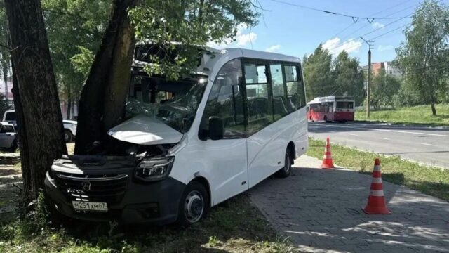 В Смоленске двое взрослых и подросток пострадали в ДТП с маршруткой ДТП по улице Краснинское шоссе в Смоленске - РИА Новости, 1920, 11.06.2026