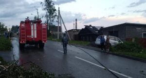 Ликвидация последствий смерча в Кушве в Свердловской области - РИА Новости, 1920, 24.06.2026