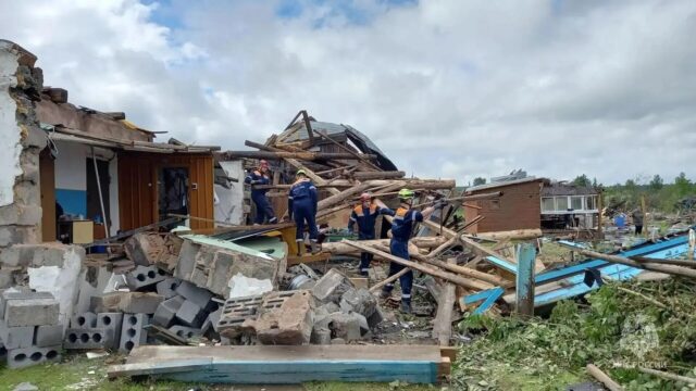 Ликвидация последствий смерча в Кушве в Свердловской области - РИА Новости, 1920, 30.06.2026