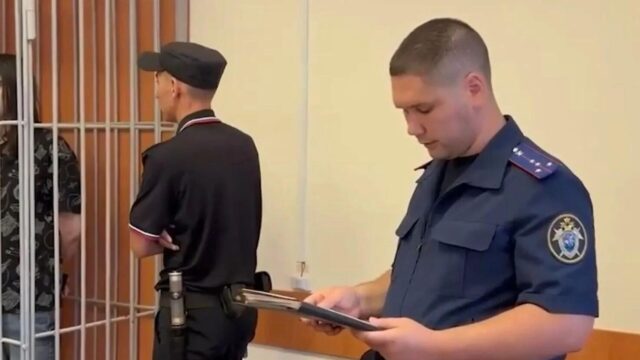 Избрание меры пресечения подозреваемым в убийстве студента в Омске - РИА Новости, 1920, 30.06.2026