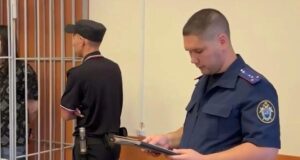 Избрание меры пресечения подозреваемым в убийстве студента в Омске - РИА Новости, 1920, 30.06.2026