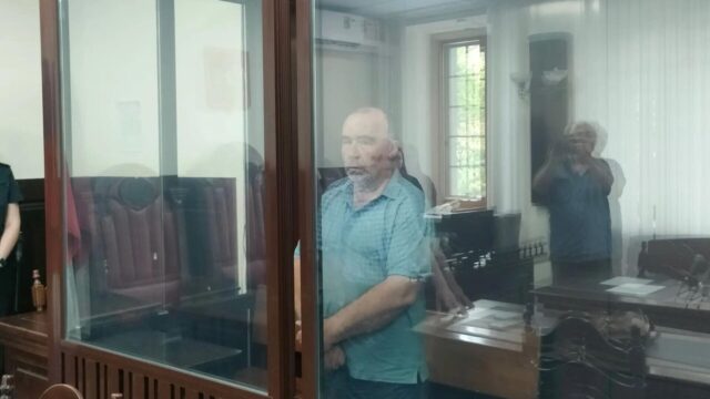 Обвиняемый в убийстве 12-летней девочки в суде Кемерово - РИА Новости, 1920, 30.06.2026
