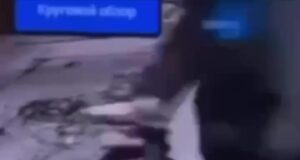 Задержана участница банды автоподставщиков, напавших на полицейского в центре Москвы.