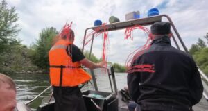 К поискам пропавших 13-летних девочек лично подключился министр внутренних дел Тывы Юрий Завьялов.