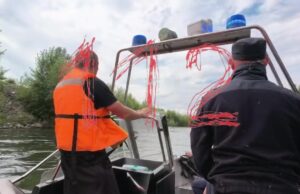 К поискам пропавших 13-летних девочек лично подключился министр внутренних дел Тывы Юрий Завьялов. К поискам пропавших 13-летних девочек лично подключился министр внутренних дел Тывы Юрий Завьялов.