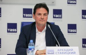 Сын одного из крупнейших промышленников Урала задержан за коммерческий подкуп на сумму 162 миллиона рублей. Его имуществ Сын одного из крупнейших промышленников Урала задержан за коммерческий подкуп на сумму 162 миллиона