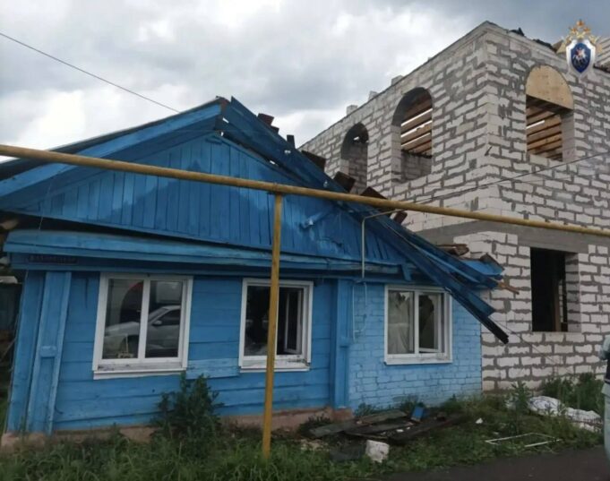 Серьёзная непогода атакует Центральную Россию: в Нижнем Новгороде из-за урагана погибла пятилетняя д