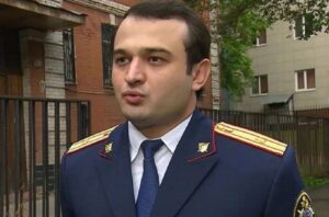 Хакер Александр Ермаков, которого «задержали» в Ереване, отбывает наказание в России. По данным исто