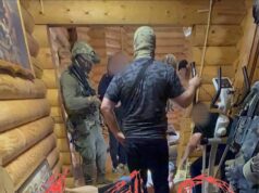 Близкий друг рэпера MACAN задержан за вымогательство у студента РУДН. Его сообщники под видом оперативников подкинули мо Близкий друг рэпера MACAN задержан за вымогательство у студента РУДН. Его сообщники под видом операт