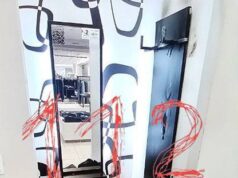 публикует фото последствий поджога в магазине. публикует фото последствий поджога в магазине.