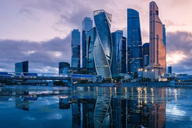 В сети криптообменников Москва-Сити прошли обыски после хищения 144 млн рублей. В сети криптообменников Москва-Сити прошли обыски после хищения 144 млн рублей.
