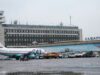 Пассажир пытался открыть аварийный выход на рейсе Красноярск – Хабаровск Аэропорт Хабаровска - РИА Новости, 1920, 16.07.2026