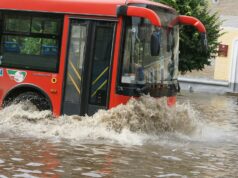 Более 50 домов попали в зону затопления после ливня в Пермском крае Последствия ливня - РИА Новости, 1920, 19.07.2026