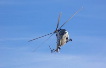 К тушению пожара на складе в Ставрополе привлекли вертолет Ми-8 Вертолет Ми-8 - РИА Новости, 1920, 04.07.2026