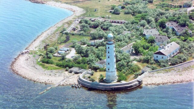 В Севастополе ввели режим атаки беспилотников Маяк на мысе Херсонес в Севастополе - РИА Новости, 1920, 06.07.2026