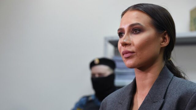 Блогер Лерчек приехала в Гагаринский суд Блогер Валерия Чекалина, известная как Лерчек (Lerchek), в зале заседаний Савеловского суда Москвы - РИА Новости, 1920, 31.07.2026