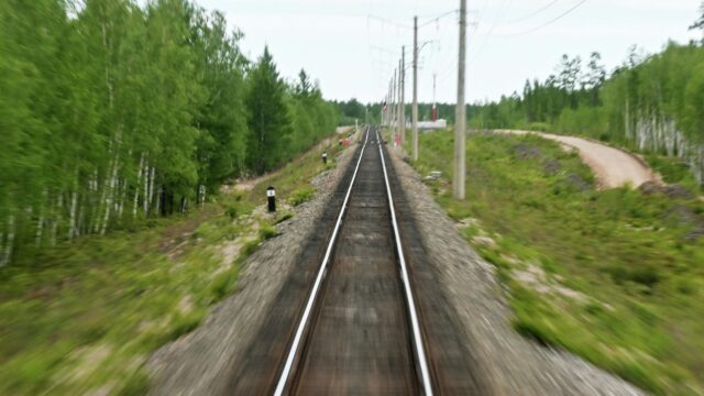 Вид из кабины машиниста пассажирского поезда - РИА Новости, 1920, 26.07.2026