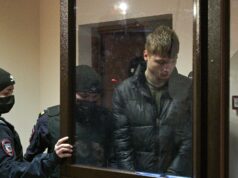 Соучастница футболиста Секача отказалась сотрудничать со следствием Экс-футболист Урала-2 Даниил Секач, обвиняемый в убийстве 48-летней предпринимательницы в Москве, в здании Тушинского суда - РИА Новости, 1920, 08.07.2026