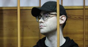 Жалобы на приговор экс-редактору URA.RU Аллаярову поступили в суд Бывший редактор URA.RU Денис Аллаяров на оглашении приговора в Верх-Исетском районном суде Екатеринбурга - РИА Новости, 1920, 03.07.2026
