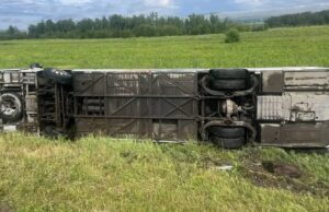 Автобус, в котором находились 27 детей, после ДТП в Красноярском крае - РИА Новости, 1920, 01.07.2026