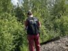 В Красноярском крае 130 человек ищут мать найденной мертвой пятилетней девочки Работа СК РФ на месте обнаружения тела девочки в Ачинске - РИА Новости, 1920, 06.07.2026