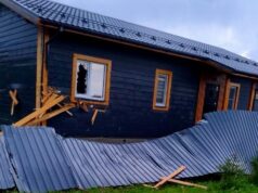 В Наро-Фоминске сильный ветер сорвал крыши у 4 частных домов и повалил заборы Последствия сильного ветра в Наро-Фоминском городском округе Московской области - РИА Новости, 1920, 11.07.2026