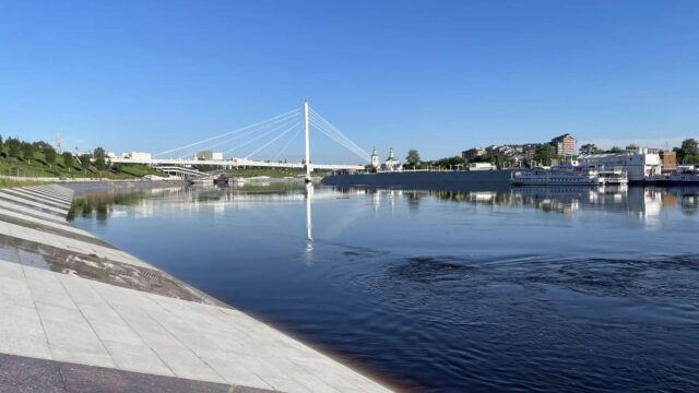 В Тюмени усилили очистку воды из-за снижения ее качества в реке Тюмень - РИА Новости, 1920, 22.07.2026