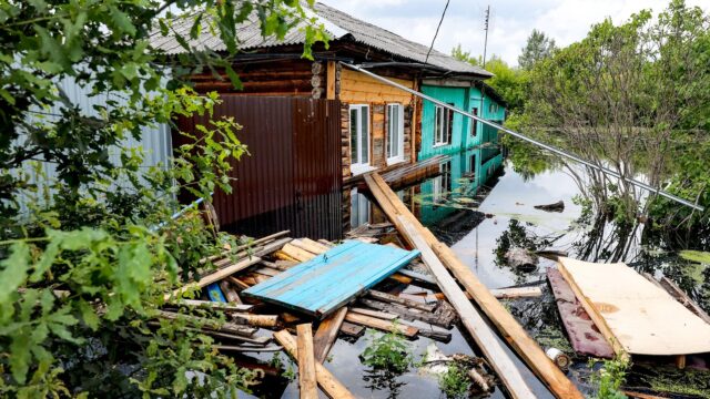 В девяти муниципалитетах Свердловской области ввели режим ЧС из-за паводка Последствия паводка в Свердловской области - РИА Новости, 1920, 17.07.2026