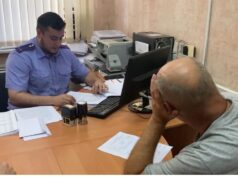 Житель Липецкой области, задержанный по подозрению в хулиганской стрельбе по проезжающему автомобилю с детьми - РИА Новости, 1920, 28.07.2026