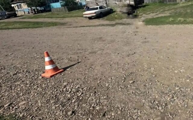 12-летний школьник с трехлетним братом попали в ДТП на мотоцикле в Иркутской области. 12-летний школьник с трехлетним братом попали в ДТП на мотоцикле в Иркутской области.