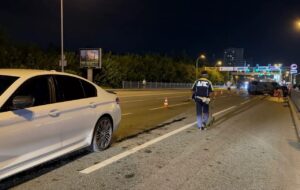 Двое детей пострадали в ДТП с тремя автомобилями в Екатеринбурге.