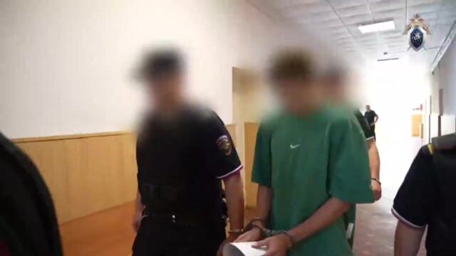 Убийцу 14-летней девочки в Ростовской области заключили под стражу. Убийцу 14-летней девочки в Ростовской области заключили под стражу.