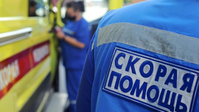 Пострадавших на Новошахтинском НПЗ после атаки в Ростовской области нет Фельдшеры скорой медицинской помощи - РИА Новости, 1920, 25.08.2026