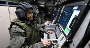 Военнослужащие России на рабочих местах в машине боевого управления сил противовоздушной обороны - РИА Новости, 1920, 10.08.2026