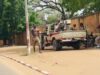 Reuters: в столице Нигера Ниамее раздались звуки стрельбы и взрывов Военные в Ниамее - РИА Новости, 1920, 29.08.2026