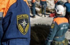Сотрудник спасательной службы МЧС России - РИА Новости, 1920, 17.08.2026