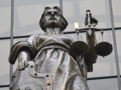 Жителя Нижнего Тагила арестовали за «звезды» в мессенджере по делу о терроризме Статуя богини Фемиды - РИА Новости, 1920, 08.08.2026