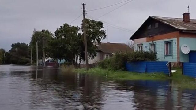 В Хабаровском крае число подтопленных паводком населенных пунктов выросло до 13 Последствия паводка в Хабаровском крае - РИА Новости, 1920, 19.08.2026