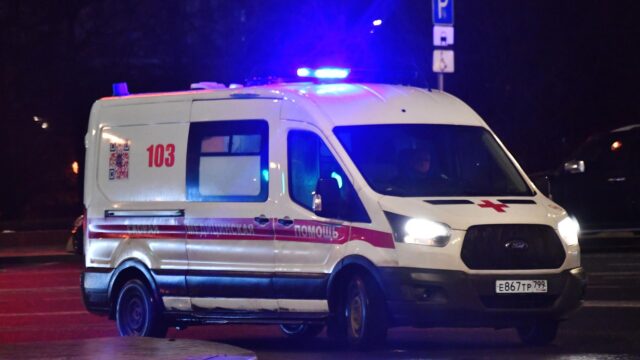Число пострадавших при взрыве в ресторане на Кудринской площади выросло до 21 Автомобиль скорой помощи - РИА Новости, 1920, 01.08.2026