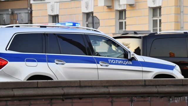 В Камышине трактор срезал крышу иномарки, погибла женщина Автомобиль полиции - РИА Новости, 1920, 24.08.2026