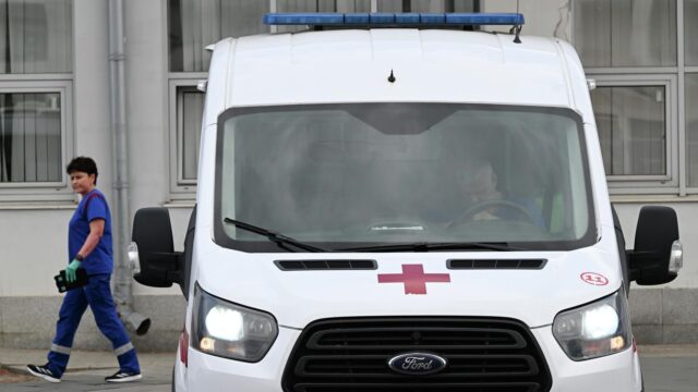 Абрамова: в Удмуртии две девушки пострадали при атаке беспилотников Автомобиль скорой помощи - РИА Новости, 1920, 02.08.2026