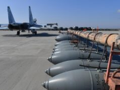 ВС России поразили стоянку патрульных катеров ВСУ в Вилково Авиабомбы ФАБ-500 на аэродроме, где базируются самолеты ВКС России - РИА Новости, 1920, 16.08.2026