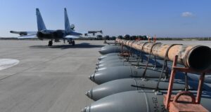Авиабомбы ФАБ-500 на аэродроме, где базируются самолеты ВКС России - РИА Новости, 1920, 16.08.2026