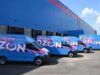 Машины у оптово-распределительного центра группы компаний Ozon - РИА Новости, 1920, 24.08.2026
