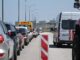 Перед въездом на Крымский мост скопилось более 600 автомобилей Автомобильная пробка перед Крымским мостом в Керчи - РИА Новости, 1920, 10.08.2026