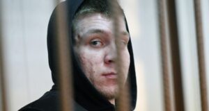 Фигурант уголовного дела о мошенничестве с квартирой певицы Ларисы Долиной Андрей Основ на заседании Таганского суда Москвы - РИА Новости, 1920, 21.08.2026