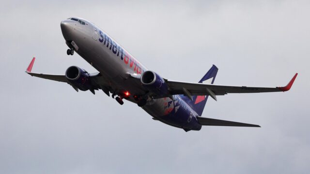 В аэропорту Саратова ввели ограничения на прием и выпуск самлетов Самолет Boeing 737-800 - РИА Новости, 1920, 09.08.2026