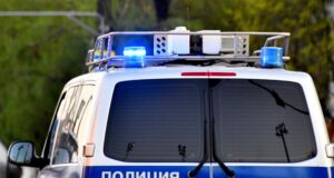 МВД: в Москве задержали 13 участников нелегальных ночных заездов на питбайках Автомобиль полиции - РИА Новости, 1920, 25.08.2026